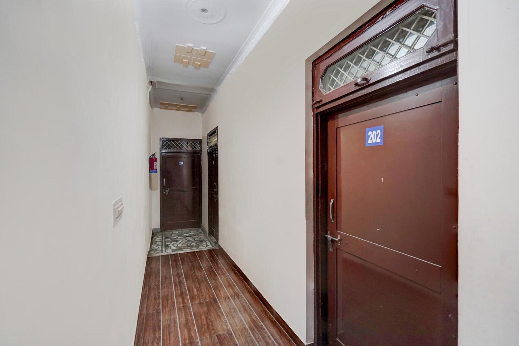 Oyo Hotel Maharaja Palace Meerut Dış mekan fotoğraf