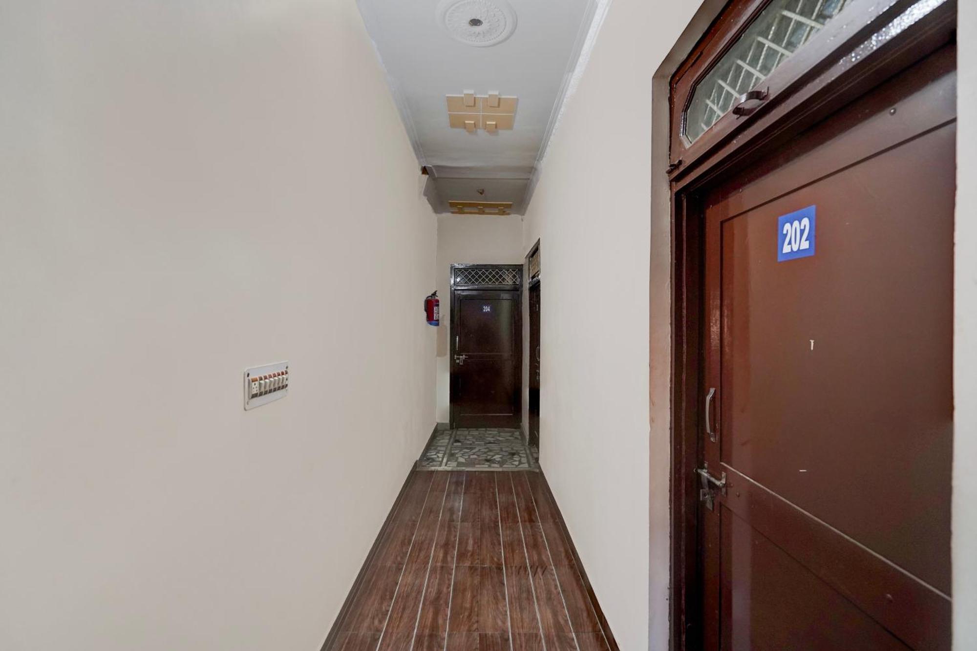 Oyo Hotel Maharaja Palace Meerut Dış mekan fotoğraf